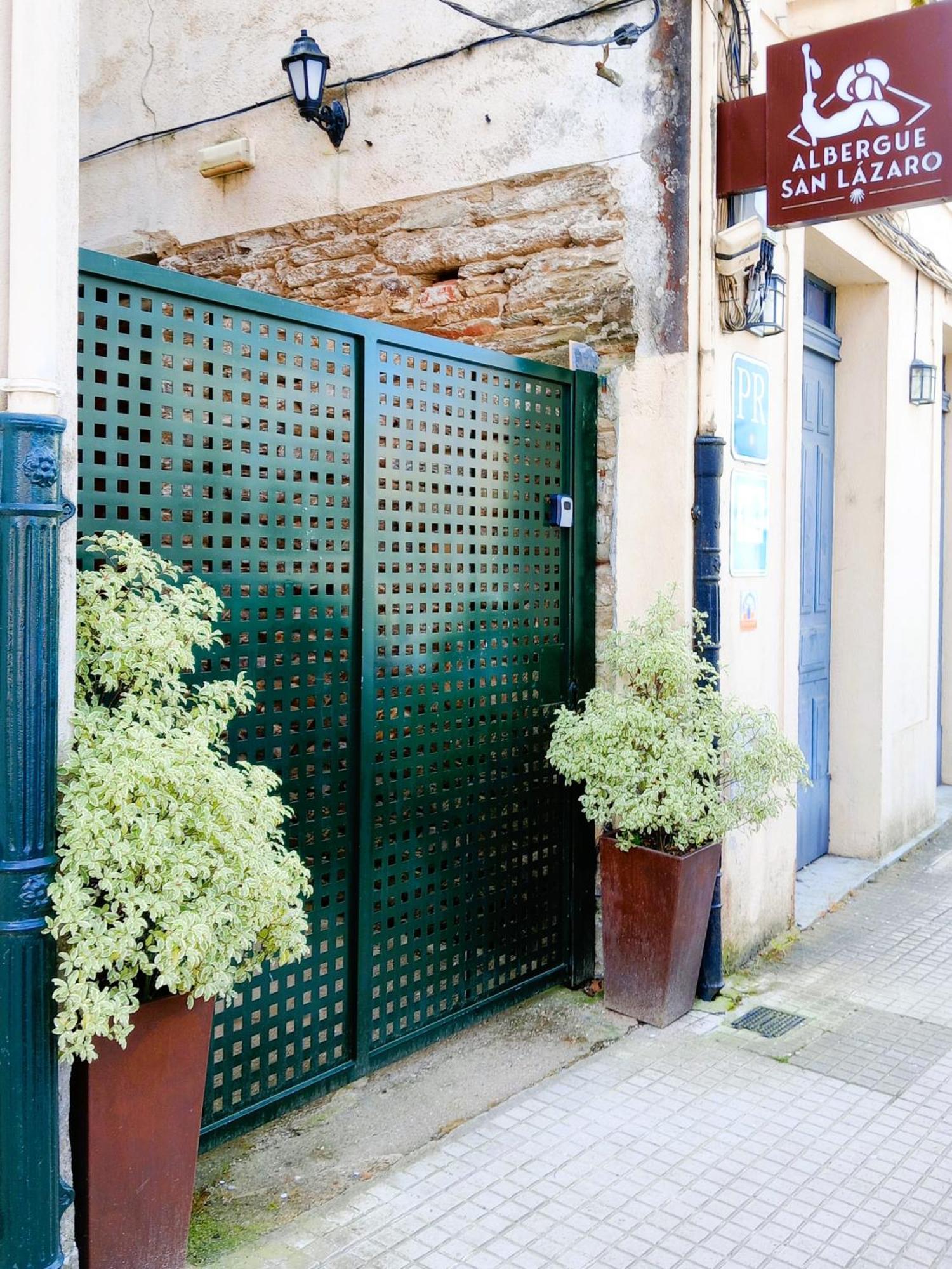 Albergue San Lázaro Sarria Exterior foto